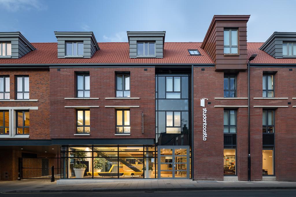 Student Castle Apartment